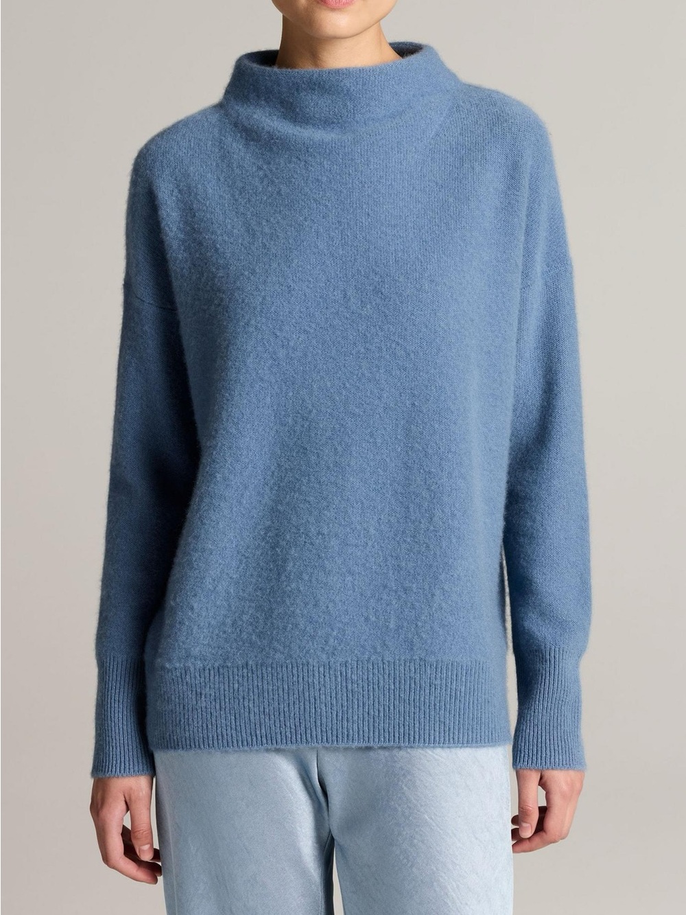 Vince Plush Cashmere Funnel-Neck Sweater - Light Blue Knit
